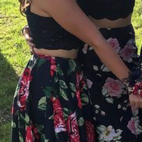 Floral prom dress - Picture 3 of 4